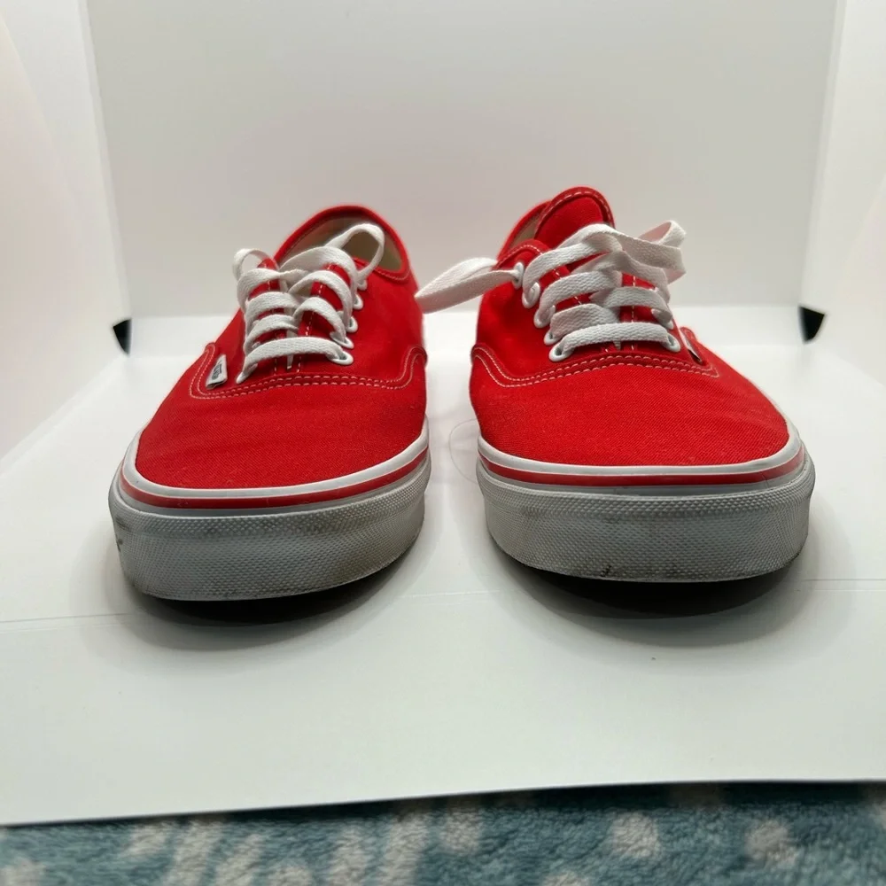 Vans - Picture 5 of 8